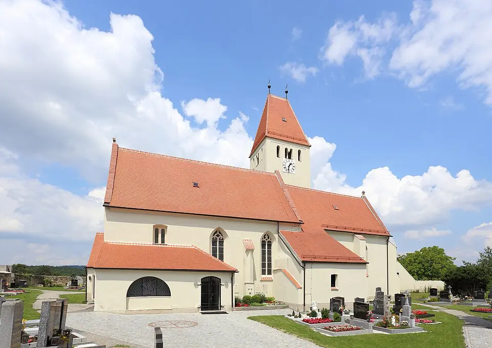 Obrázok: C.Stadler/Bwag · CC BY-SA 3.0 AT Kath. Pfarrkirche hl. Martin und Friedhof