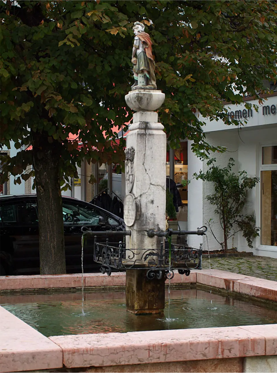Brunnen