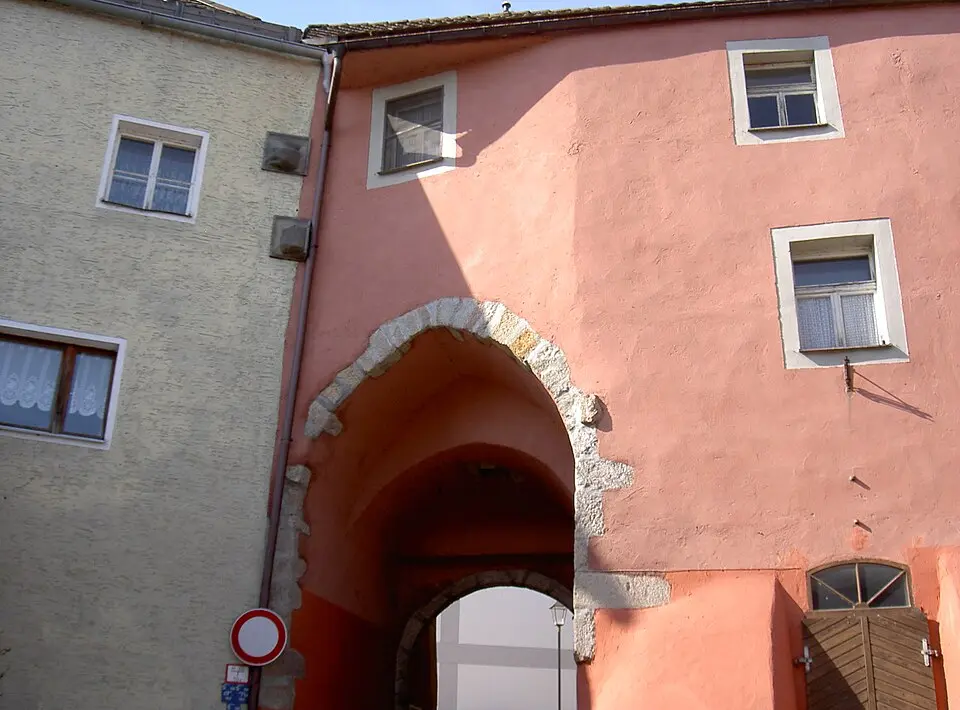 Slika: Allexkoch · CC BY-SA 3.0 Burgtor