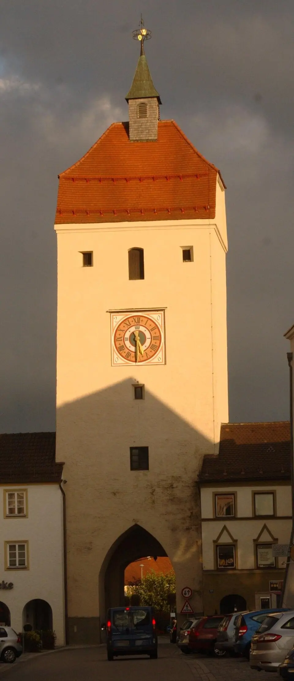 Östliches Stadttor, sogenanntes „Burghauser Tor“