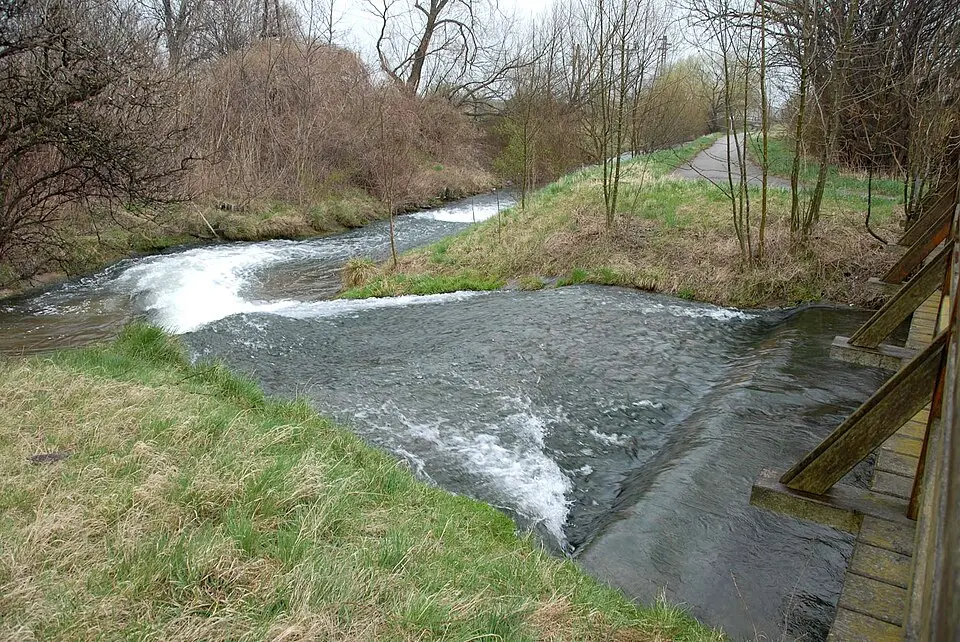 Hochgeladen von: Motox · Public domain Mödlingbach