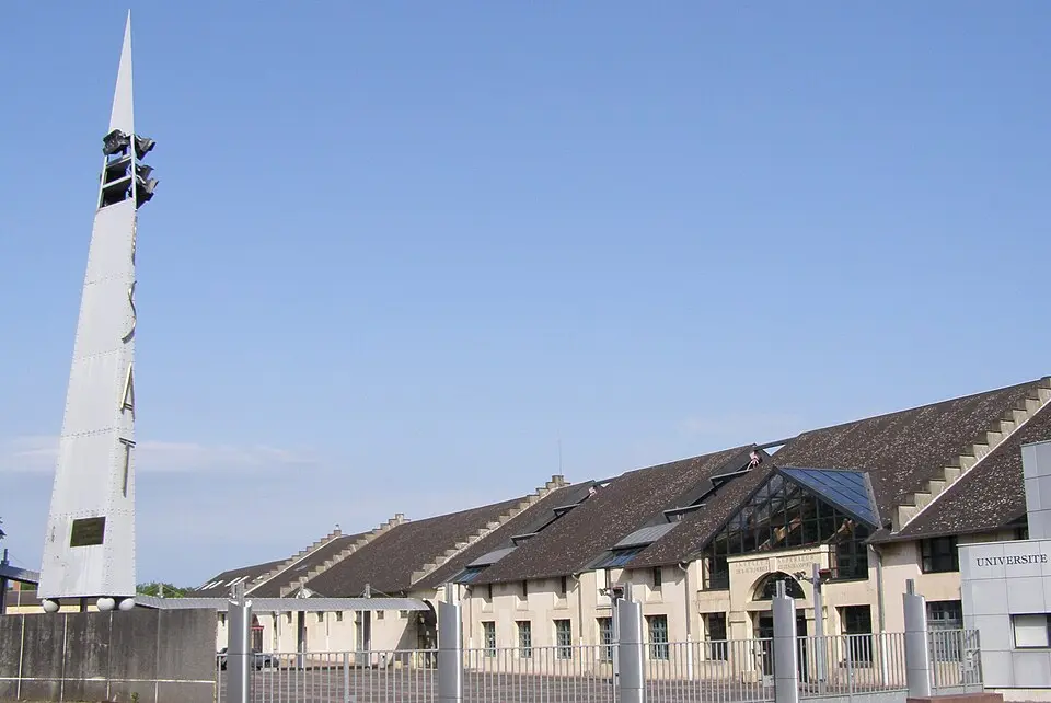 Institut supérieur de l'automobile et des transports