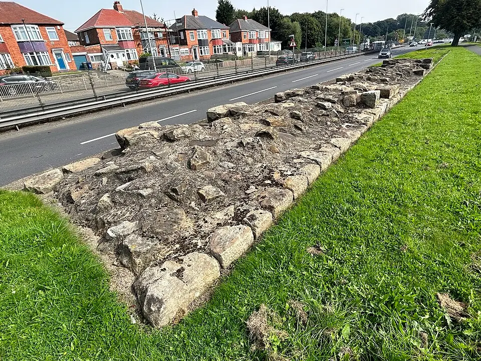 Hadrian's Wall and vallum in wall mile 8 from Denton to Blucher