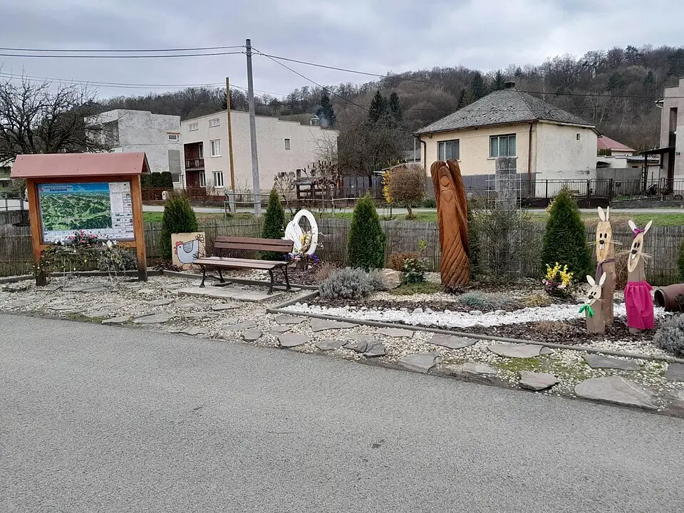 Nižné Ladičkovce