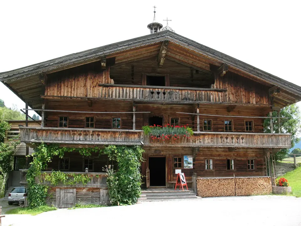 Bauernhaus/ Heimatmuseum Bachhof