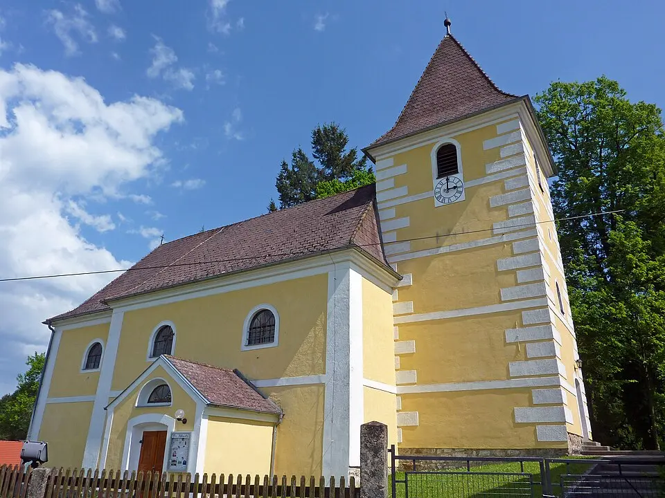 Image: BSonne · CC BY-SA 3.0 Kath. Pfarrkirche hl. Nikolaus