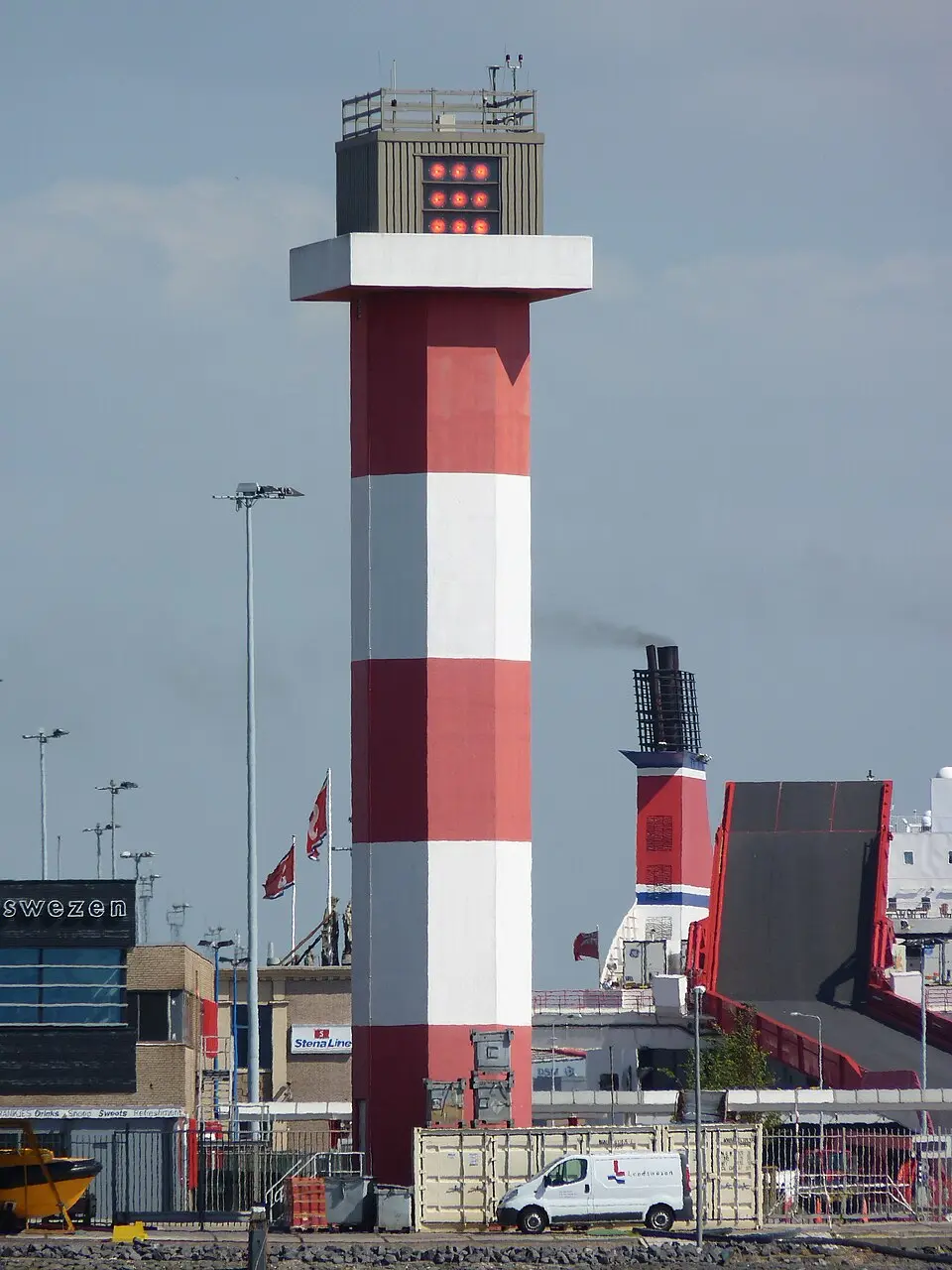 Lage licht van Hoek van Holland (nieuw)
