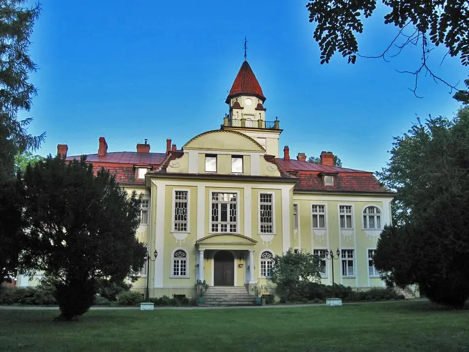 Pałac w Nieznanicach