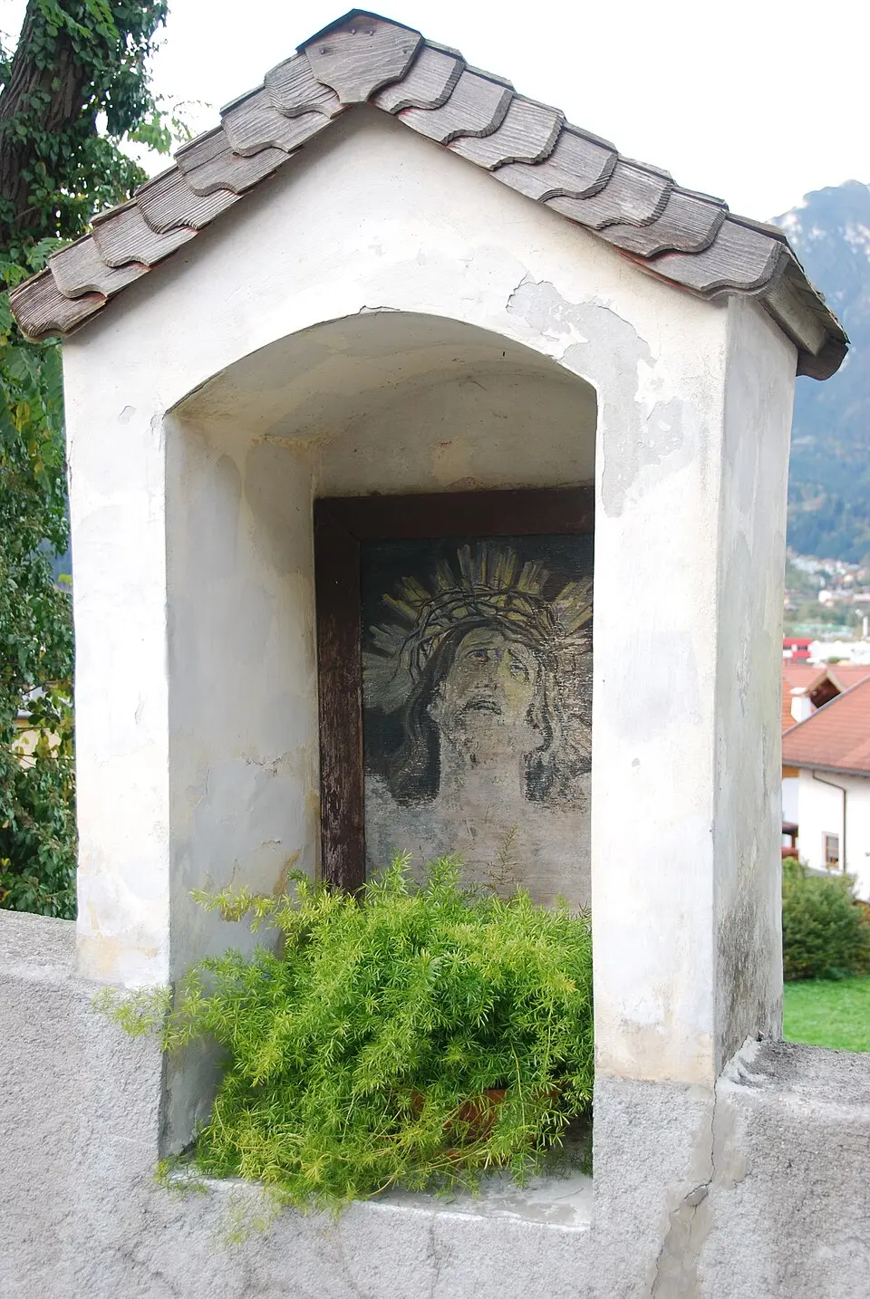 Slika: Ottogert · CC BY-SA 3.0 AT Nischenbildstock am Weg zur Kirche