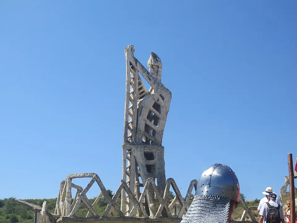 monumento a la batalla de Noáin