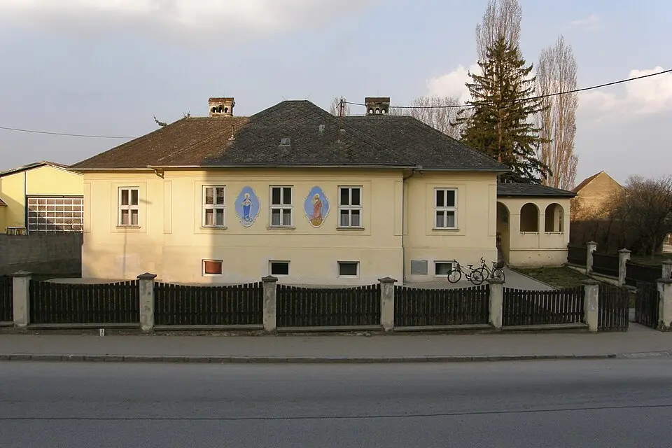 Pfarrhof