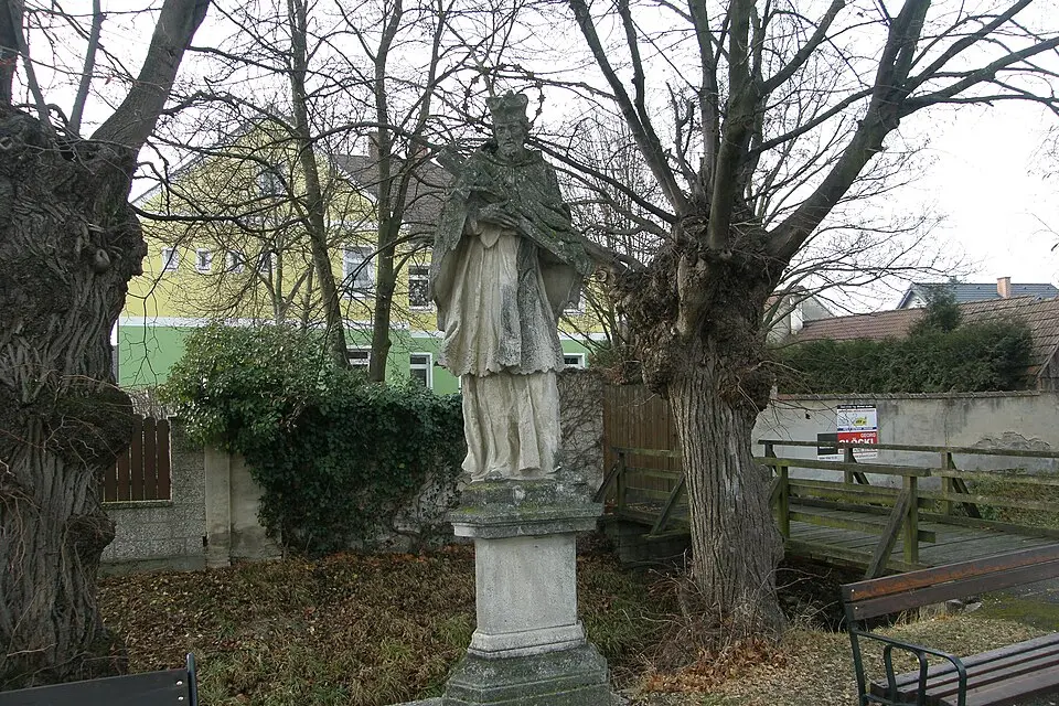 Slika: JonnyBrazil (talk) · CC BY-SA 3.0 AT Figurenbildstock hl. Johannes Nepomuk