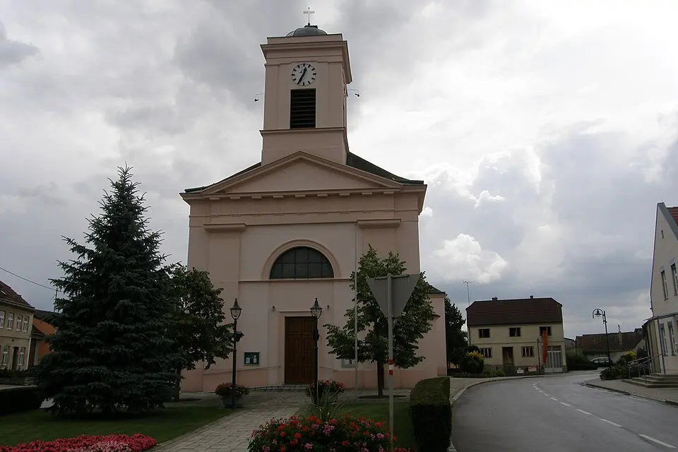 Pfarrkirche Schrattenberg