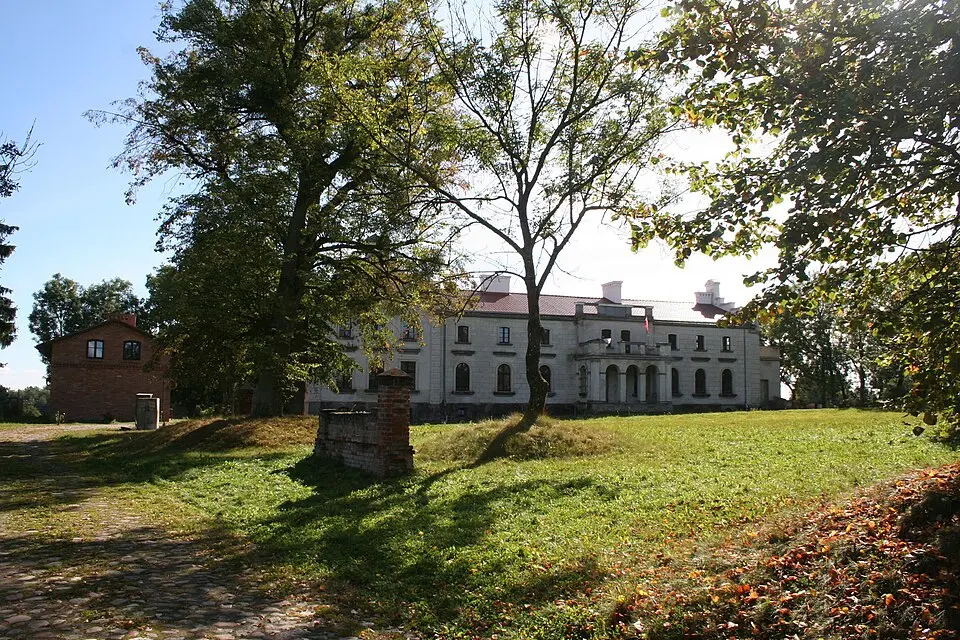 Zespół pałacowy w Nogacie