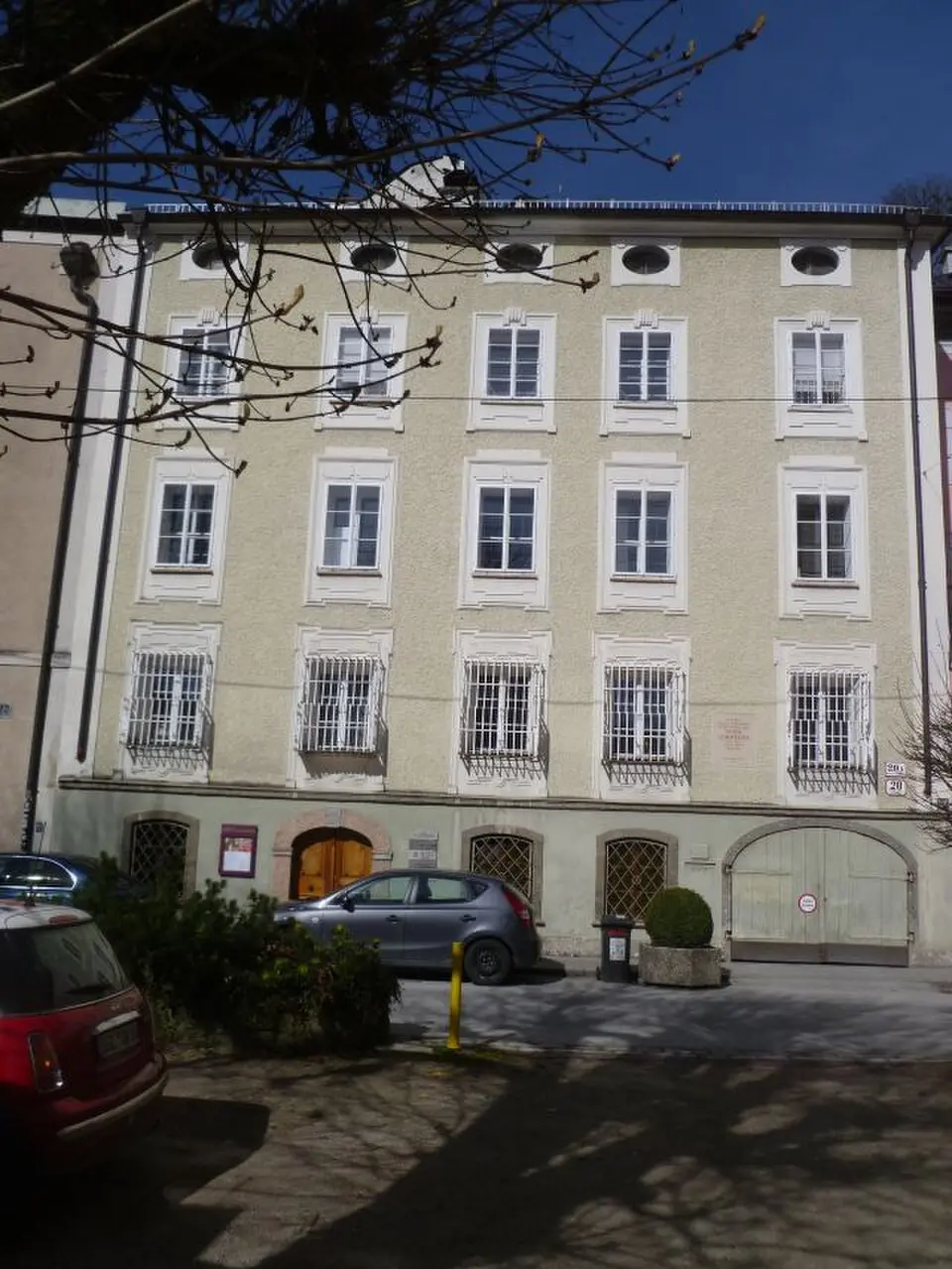 Bürgerhaus, Nonntal-Wirtshaus zum Weißen oder Goldenen Rössel