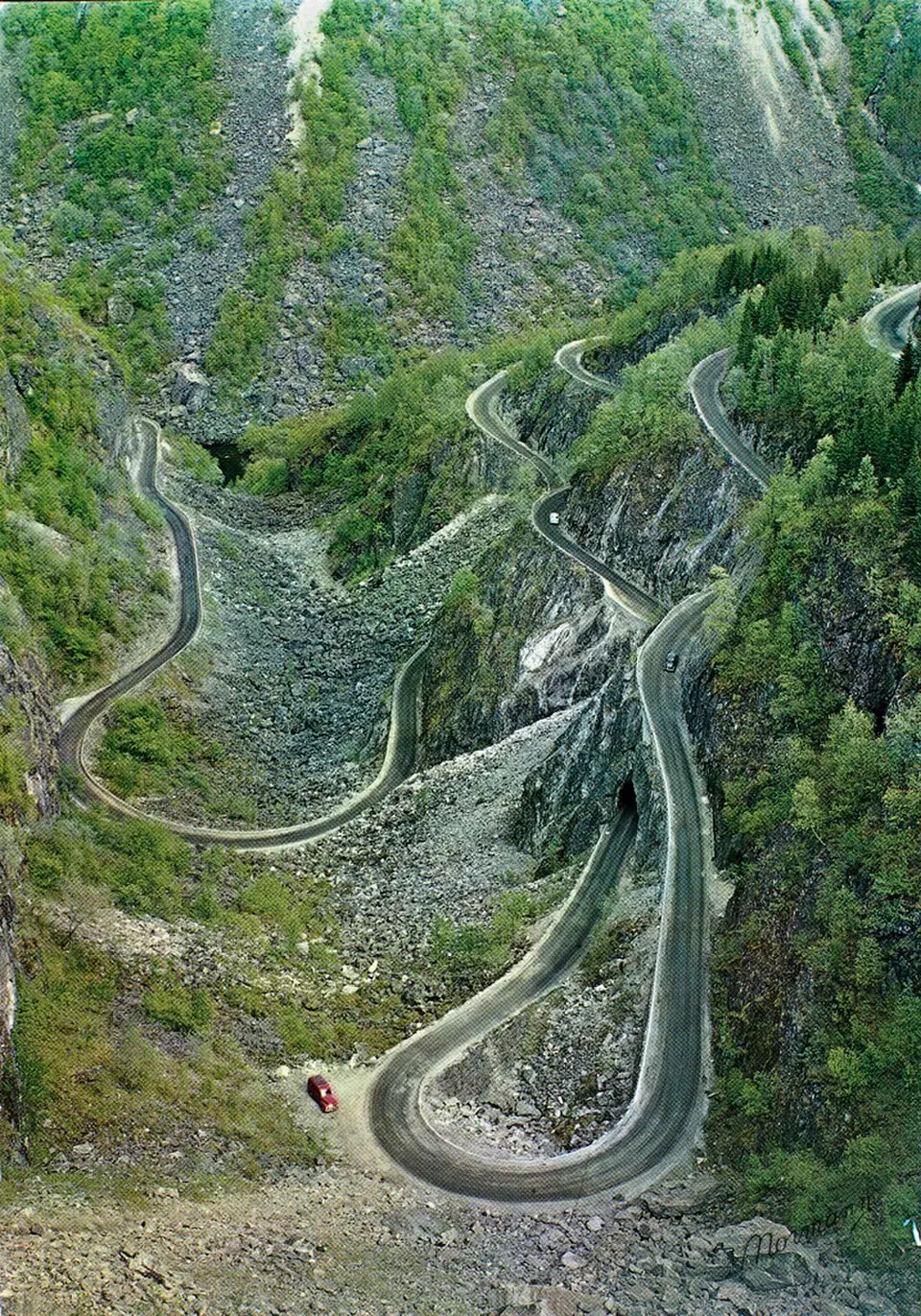 Måbødalen bus accident