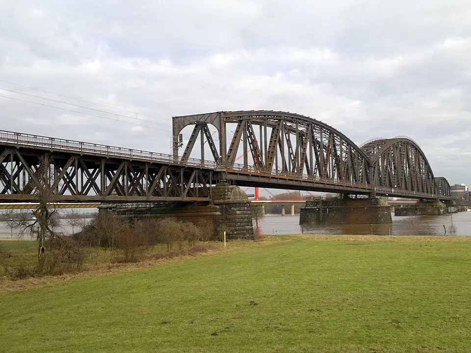 Haus-Knipp-Eisenbahnbrücke