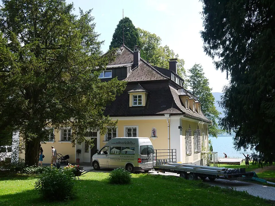 Ehem. Villa Ransonnet, Seminarhotel Grafengut und Bootshaus