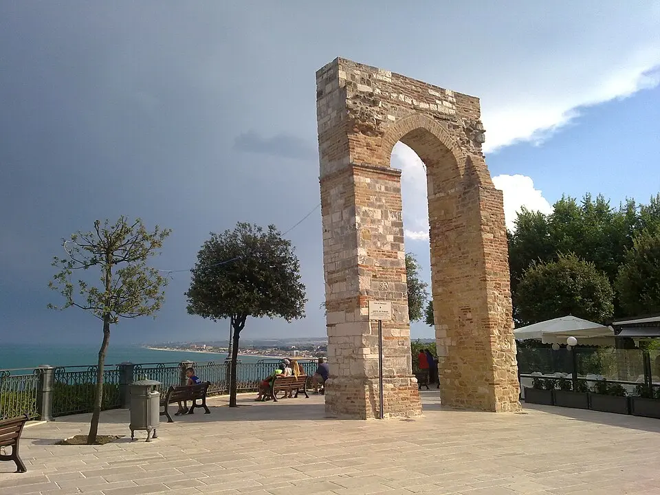 Arco di Torre