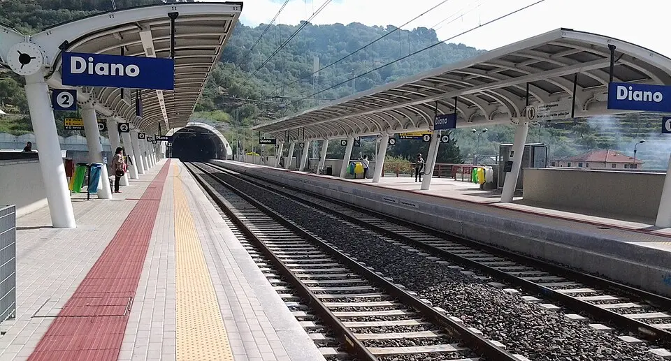 stazione di Diano