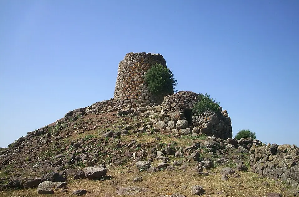 nuraghe Nuraddeo
