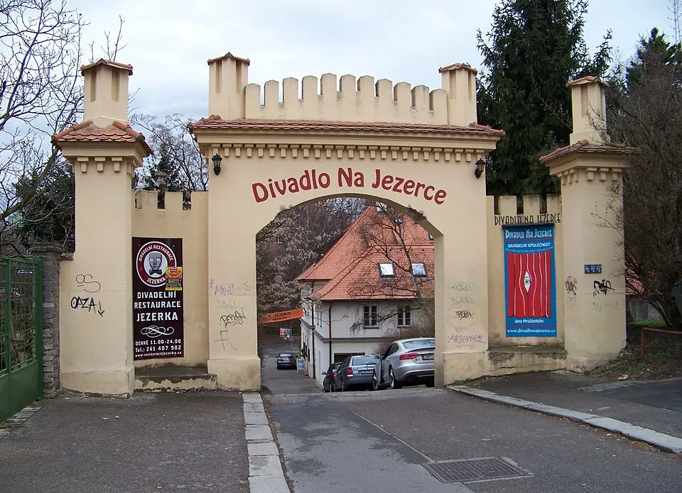 Obrázek: ŠJů (cs:ŠJů) · CC BY-SA 3.0 Usedlost Jezerka