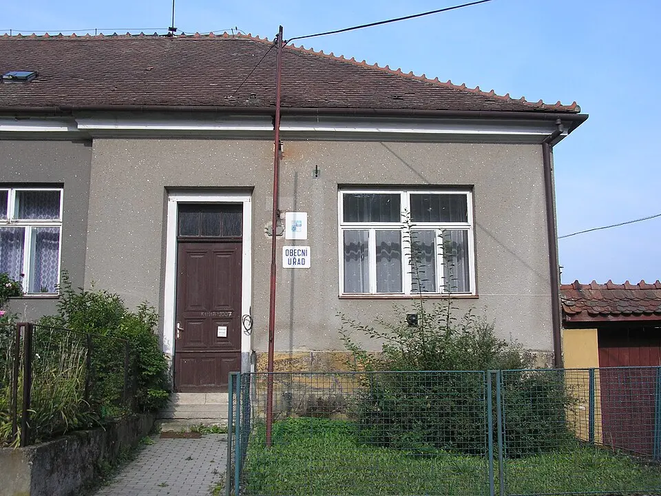 Image: Lukáš Malý · Public domain Chrudichromy