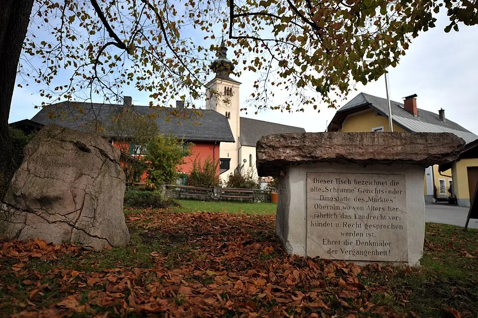 Oberalmer Thaidingtisch