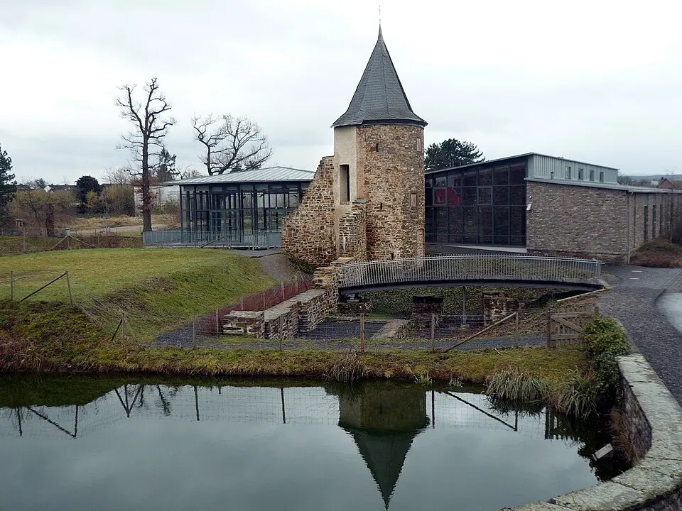 Kép: Imus Eus · CC BY 3.0 Obere Burg