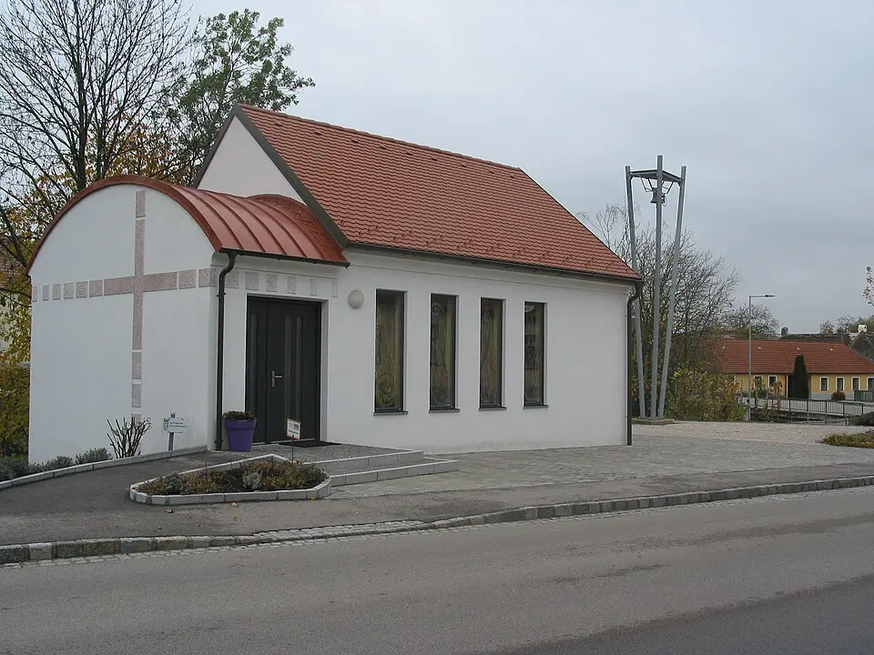 Bild: Pedorf · CC BY-SA 4.0 Kapelle Grübern
