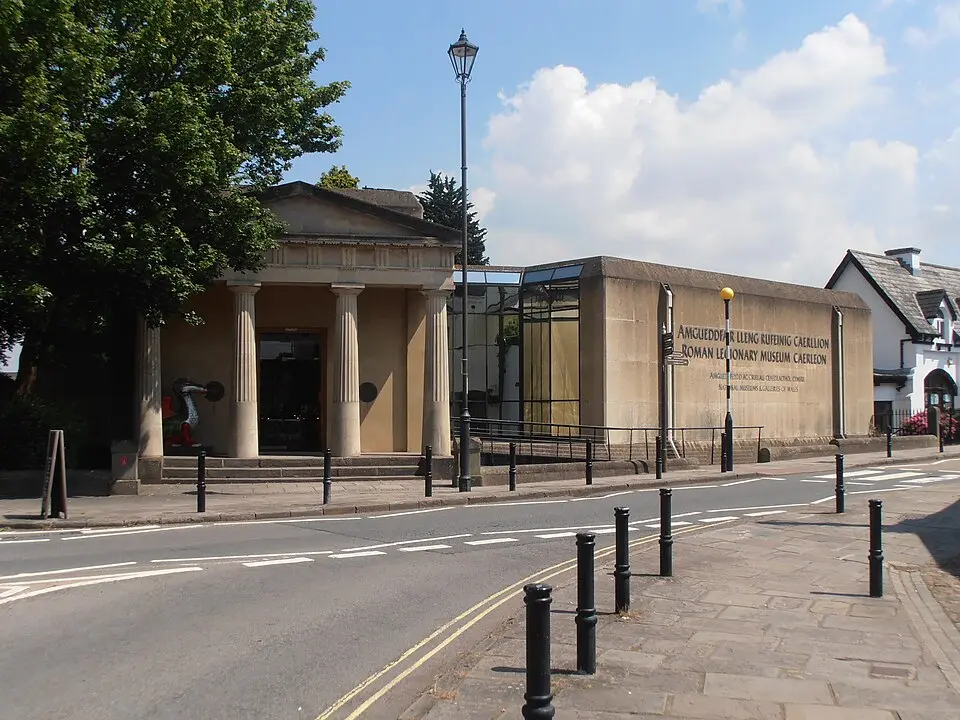 Image: Ham · CC BY-SA 3.0 National Roman Legion Museum