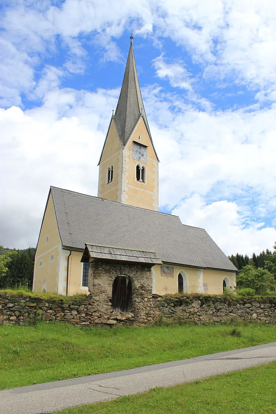 Peter-und-Paul-Kirche (Oberwöllan)
