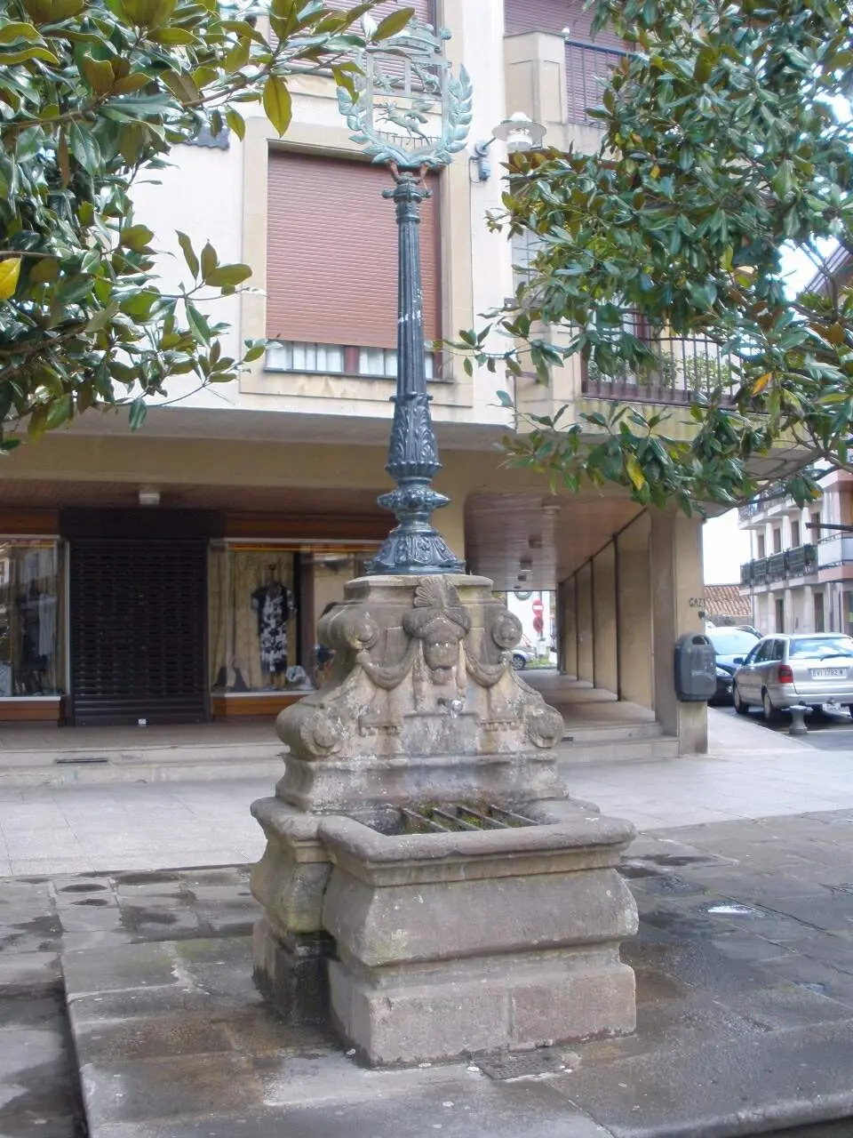 Fuente Etxaluze