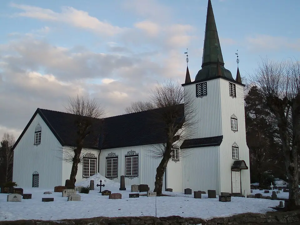 Austre Moland kirke