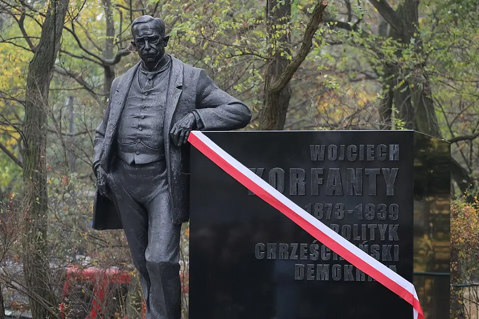 Pomnik Wojciecha Korfantego w Warszawie