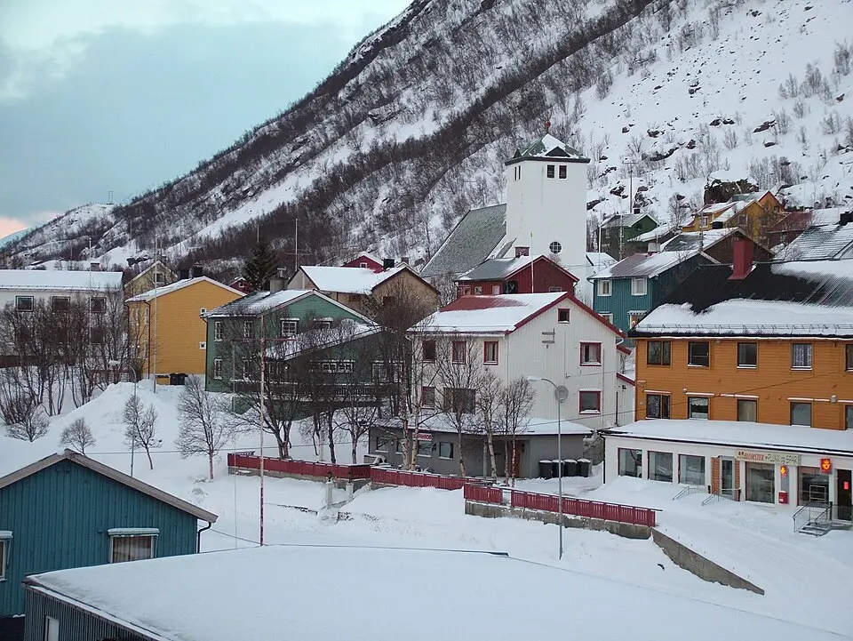 Øksfjord Church