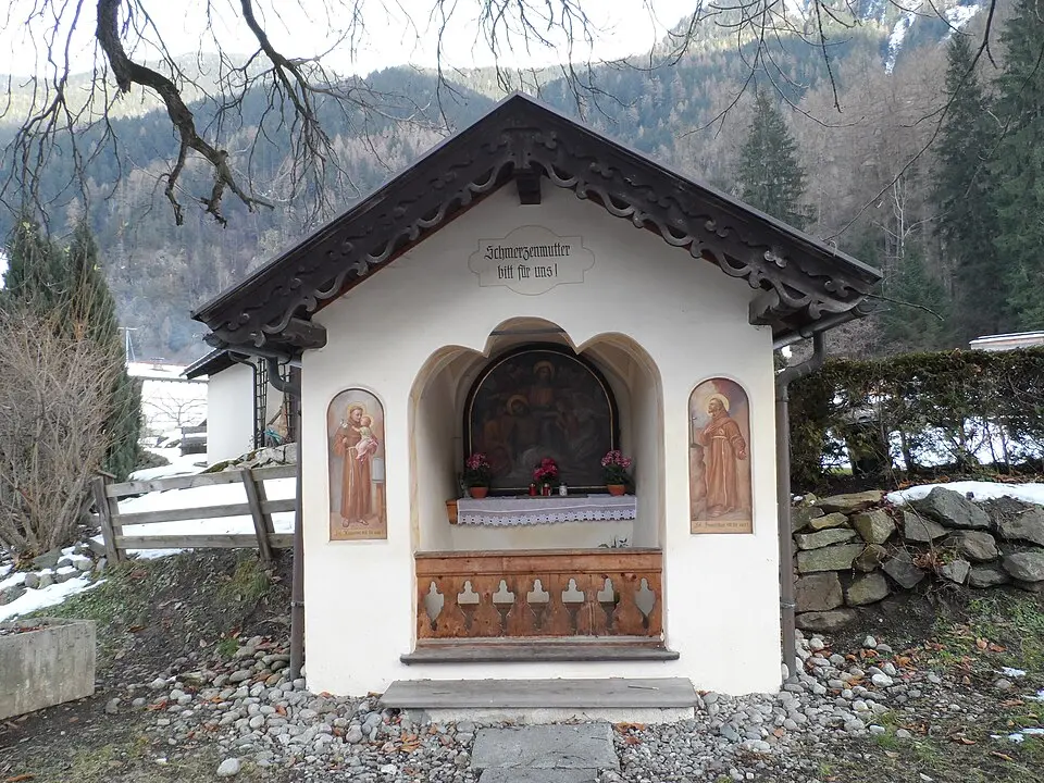 Obrázok: Leitzsche · CC0 Kapelle beim Perberschlager in Habichen mit Wandmalerei