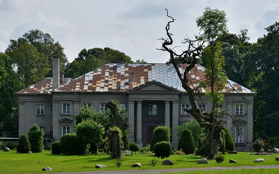 Pałac w Okalewie
