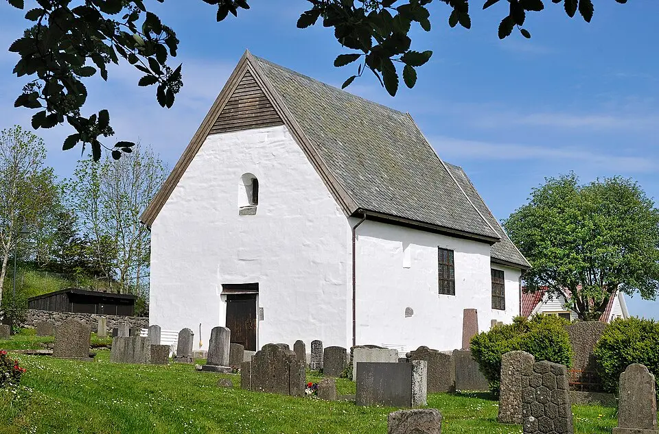 Moster gamle kirke