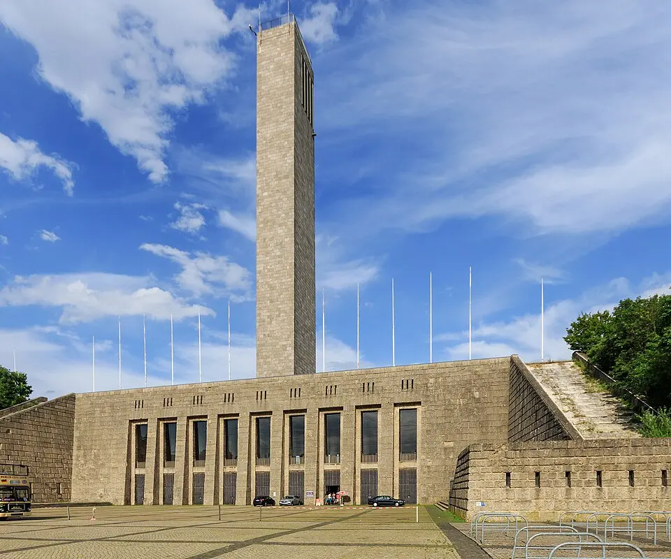 clocher du Stade olympique de Berlin