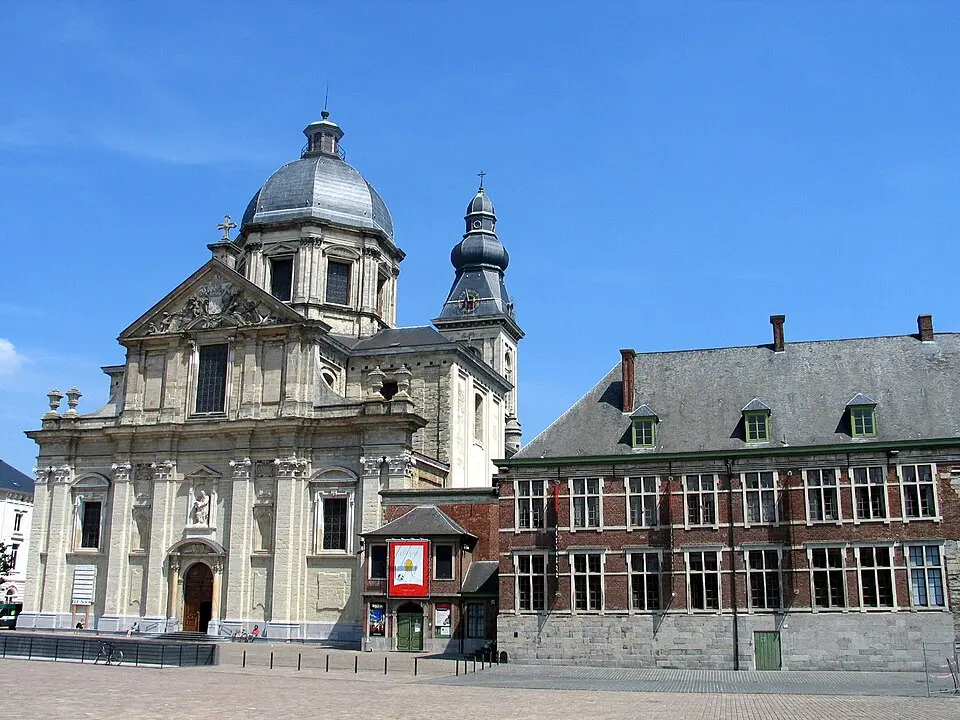 Image: Paul Hermans · CC BY-SA 3.0 Saint Peter's Abbey