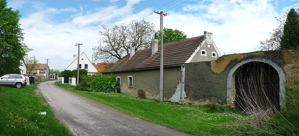 Opalice