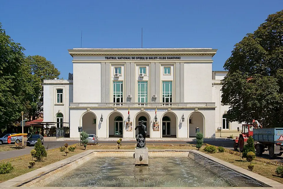 Teatrul Național de Operă și Balet "Oleg Danovski"