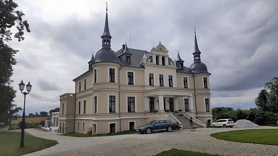 Pałac w Orli