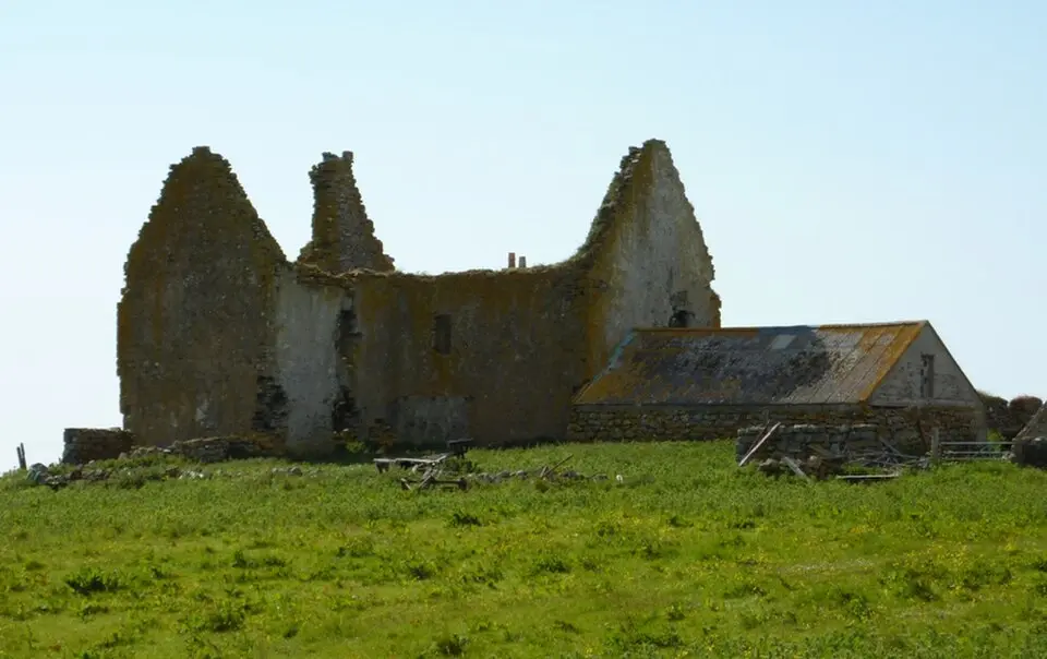 Ormacleit Castle