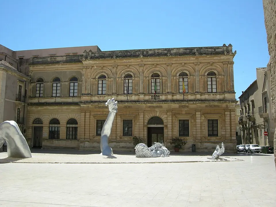 Palazzo della Sovrintendenza ai Beni Culturali della Provincia di Siracusa