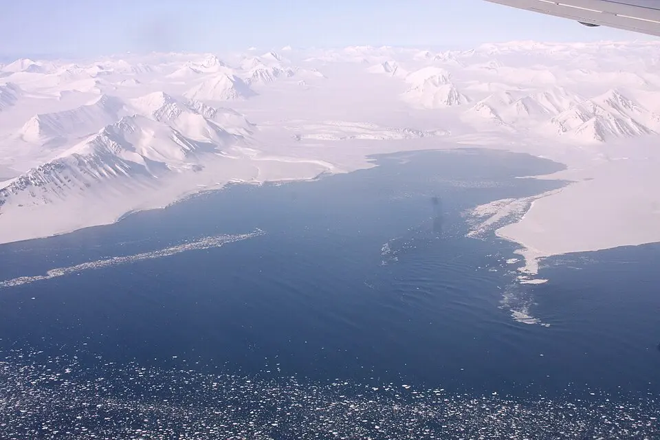 glacier Esmark