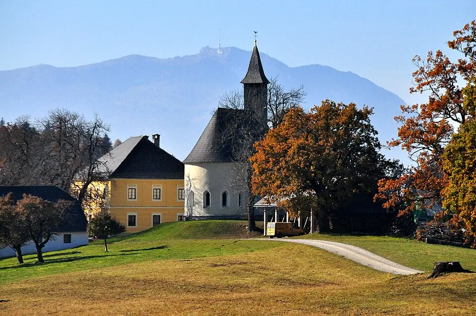Image: Johann Jaritz · CC BY-SA 3.0 AT Gutshaus, Aufzuchtshof Ossiacher Tauern
