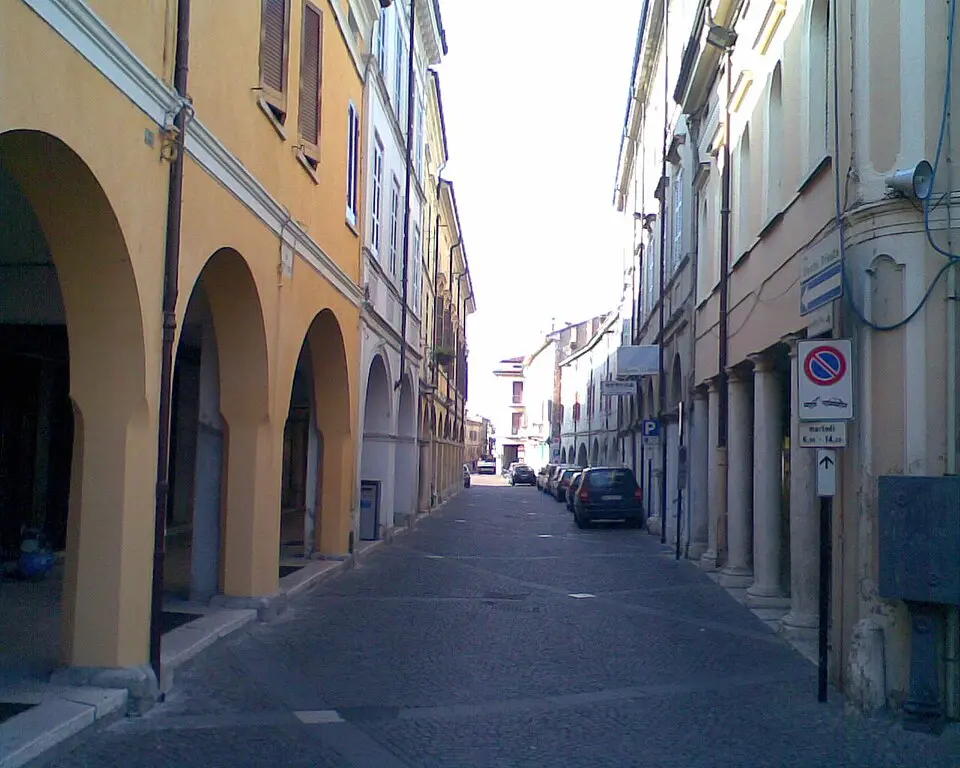 Ostiglia