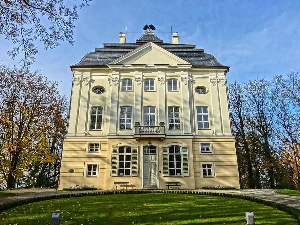 Old Palace in Ostromecko